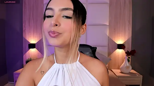 bella1207 online show from 30, 9, 2025