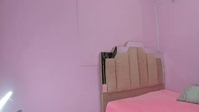 LoveQueen2 online show from 3, 10, 2025