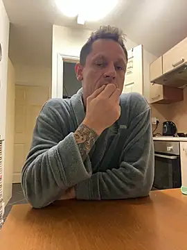 Yourhotboy 42 online show from 4, 2, 2025