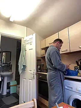 Yourhotboy 42 online show from 16, 11, 2025