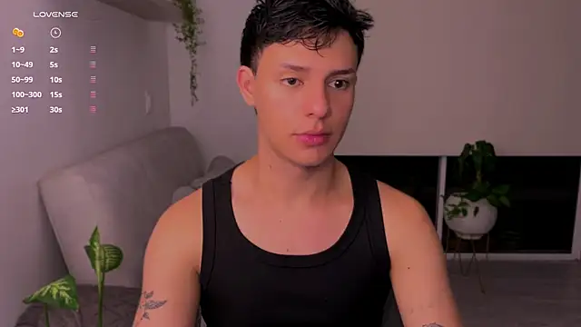 Snapshot of Alexxblue chatting on 24, 10, 2025 Alexxblue online show from 24, 10, 2025