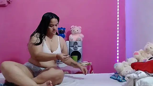 brunnette hot online show from 15, 7, 2026