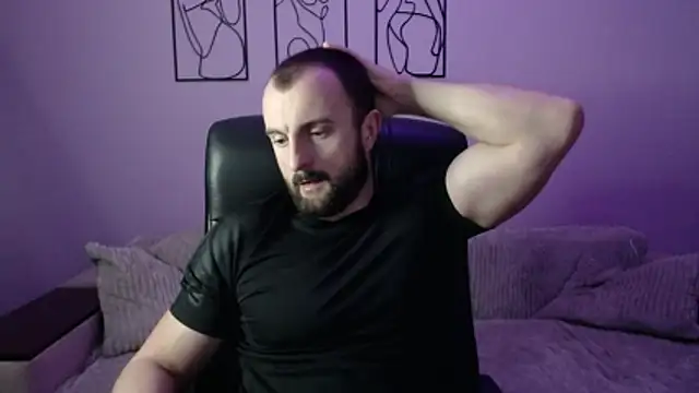 brindlefly6969 online show from 18, 11, 2025