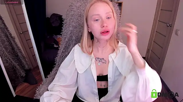 MalenaErnman online show from 16, 1, 2025