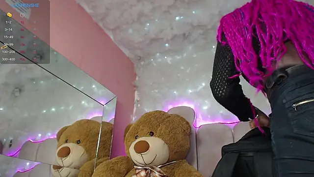 puca ebony online show from 24, 1, 2025