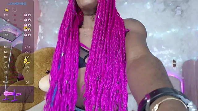 puca ebony online show from 28, 1, 2025