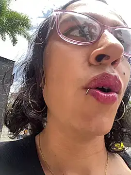 Snapshot of Ari-Hall chatting on 20, 3, 2025 Ari-Hall online show from 20, 3, 2025