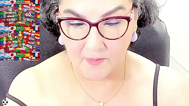 Snapshot of cataleya_mom chatting on 9, 7, 2026 cataleya mom online show from 9, 7, 2026