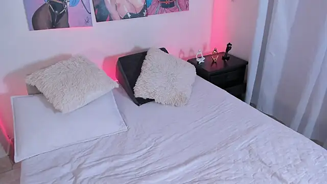 Jessica Herrera  online show from 18, 9, 2025