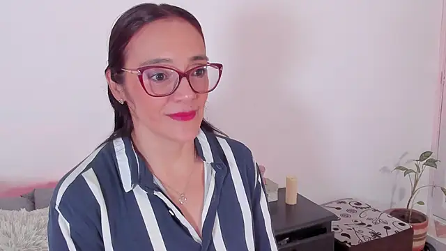 Snapshot of Jessica_Herrera_ chatting on 22, 4, 2026 Jessica Herrera online show from 22, 4, 2026