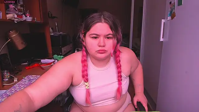 Freakcute  online show from 19, 12, 2024