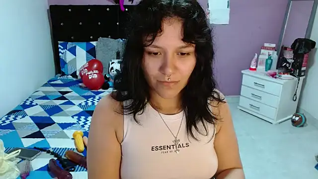 soniafuckboobs online show from 14, 3, 2025