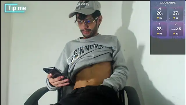Snapshot of GrayHornyX chatting on 25, 6, 2026 GrayHornyX online show from 25, 6, 2026