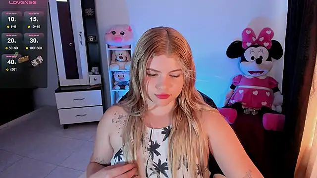 chloejones   online show from 25, 2, 2025
