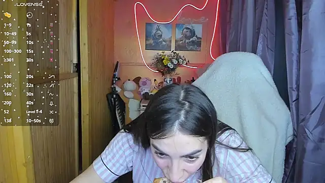 Snapshot of Fiery_Brunette_ chatting on 9, 3, 2025 Fiery Brunette online show from 9, 3, 2025