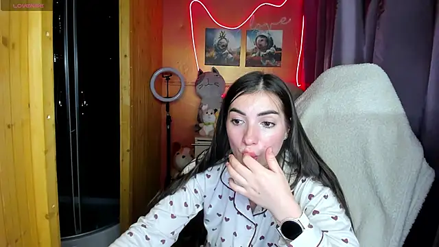 Snapshot of Fiery_Brunette_ chatting on 1, 10, 2025 Fiery Brunette online show from 1, 10, 2025