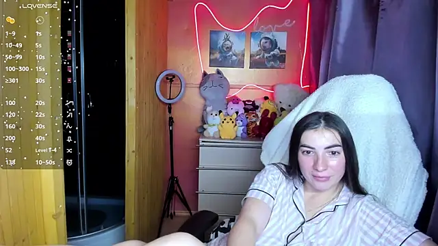 Snapshot of Fiery_Brunette_ chatting on 3, 11, 2025 Fiery Brunette online show from 3, 11, 2025