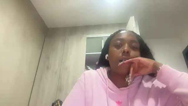 ChocolateCakeQueen online show from 10, 3, 2026