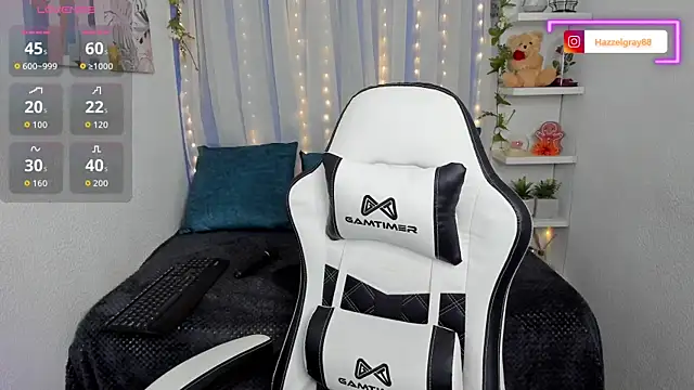 HazzelGray online show from 8, 1, 2026