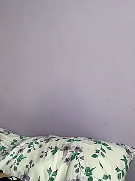 hannahb-e online show from 6, 3, 2025