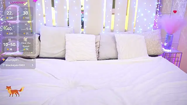 Marina Mur  online show from 6, 3, 2025