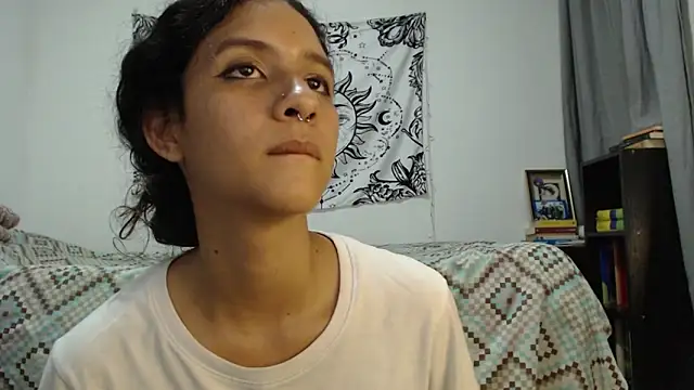 AlinaWoolf  online show from 7, 2, 2025