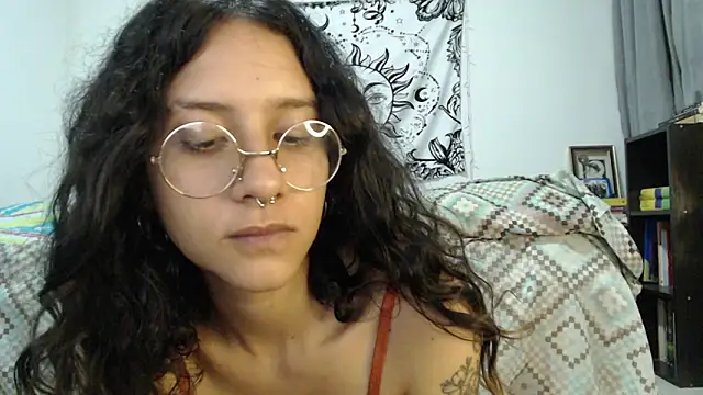 AlinaWoolf  online show from 8, 3, 2025