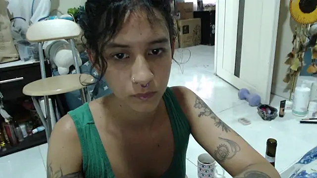 AlinaWoolf  online show from 16, 4, 2026