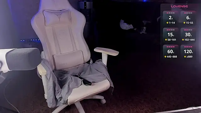 CutieMaevee online show from 21, 3, 2025