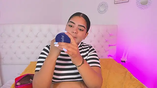 sharlot evans  online show from 13, 1, 2026