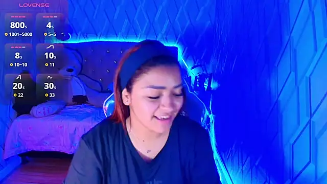 NicolleTaylor online show from 20, 11, 2025