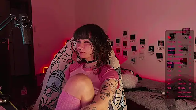 deadlysweet online show from 5, 12, 2025