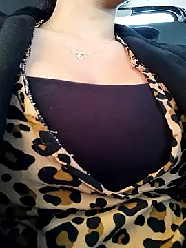 Emily Wane online show from 13, 4, 2026