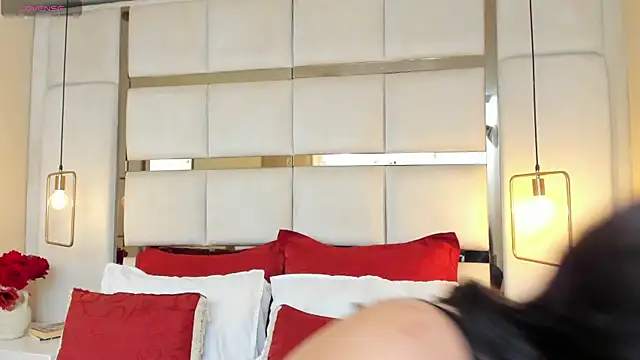 elizavenus online show from 2, 3, 2025