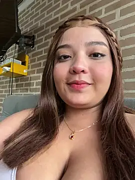 CharlotteMillers online show from 1, 1, 2025