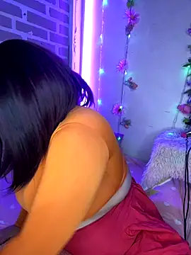 CharlotteMillers online show from 5, 10, 2025