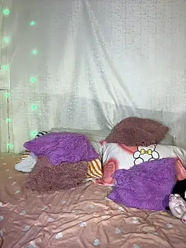 CharlotteMillers online show from 14, 5, 2026