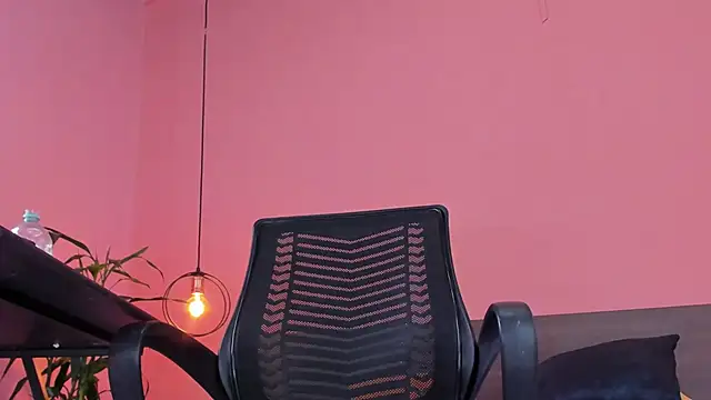 Snapshot of _aline_hall chatting on 17, 2, 2025 aline hall online show from 17, 2, 2025