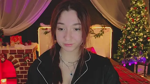 YasmineWest online show from 1, 12, 2025