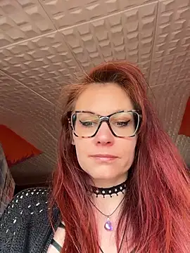 die-EinHORNY-WG online show from 27, 3, 2026