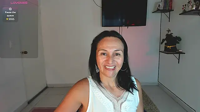Snapshot of lollita_23_ chatting on 15, 1, 2025 lollita 23 online show from 15, 1, 2025