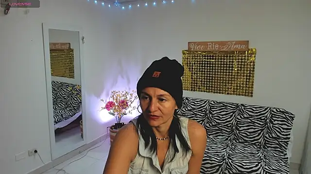 Snapshot of lollita_23_ chatting on 6, 3, 2025 lollita 23 online show from 6, 3, 2025