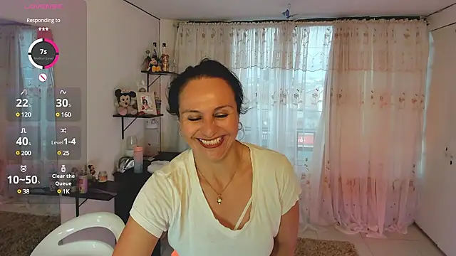 Snapshot of lollita_23_ chatting on 10, 3, 2025 lollita 23 online show from 10, 3, 2025