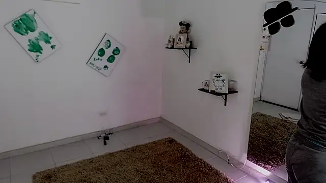 lollita 23  online show from 26, 10, 2025