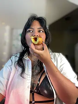 JulianaCastillo online show from 15, 1, 2025