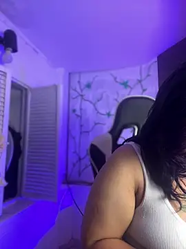 JulianaCastillo online show from 19, 1, 2025