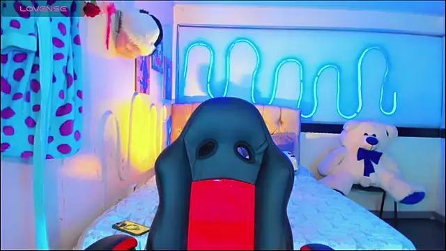 Jessica smith 1 online show from 7, 2, 2026