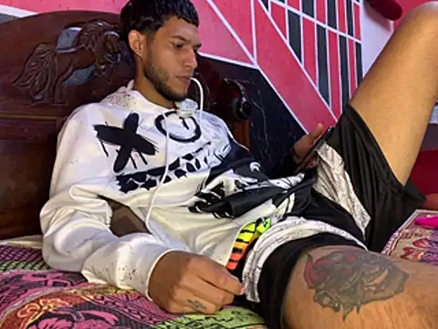 tanned boy online show from 28, 3, 2026