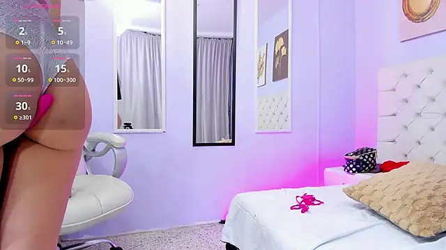 sarah cruzz  online show from 11, 12, 2024