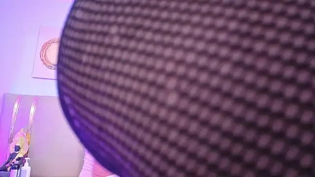 sarah cruzz  online show from 27, 11, 2025